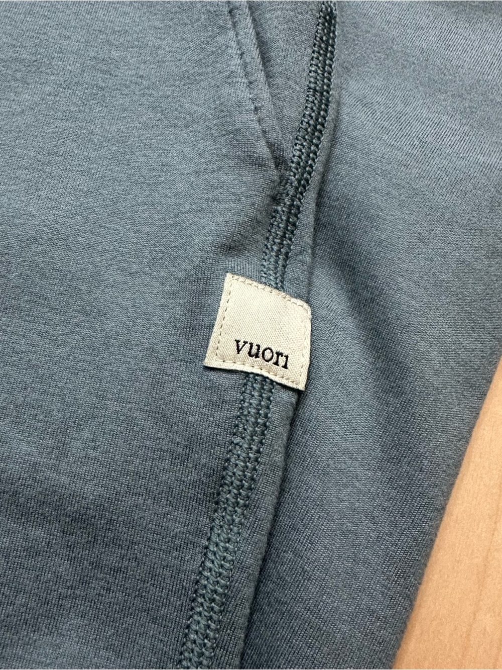 Vuori Performance Joggers blue/gray Women's Medium DreamKnit Soft Athletic VW303 - Picture 4 of 8